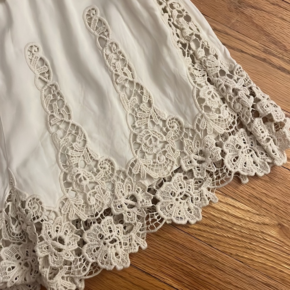 Elevenses Filigree Lace Trim Shorts - Picture 6 of 9